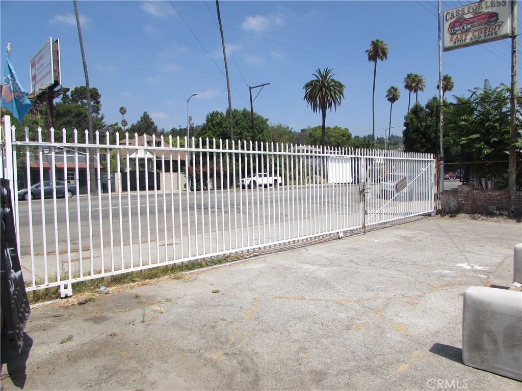 3900 N Figueroa Property Photo 35