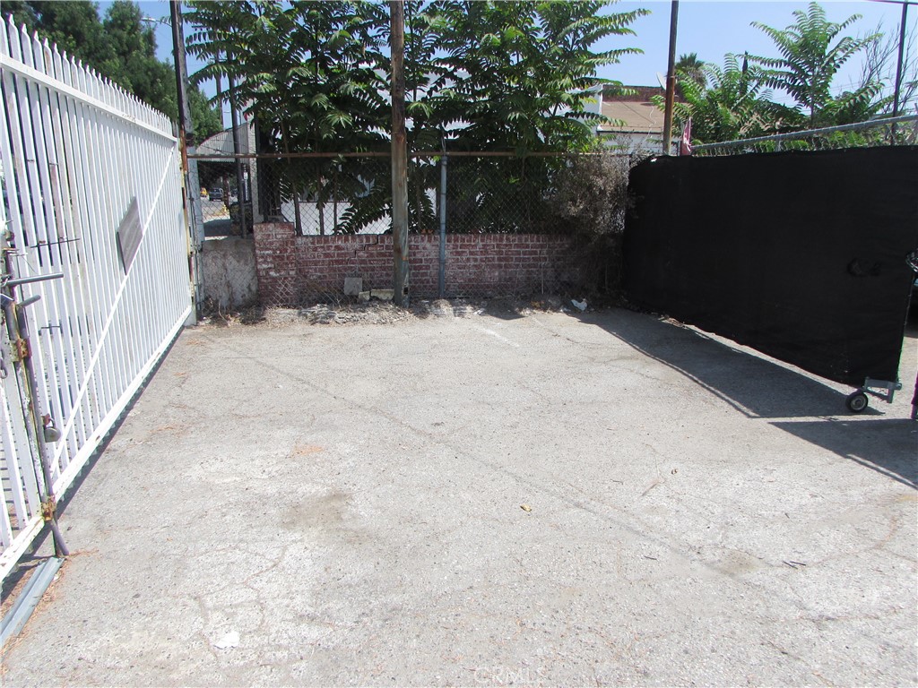 3900 N Figueroa Property Photo 37