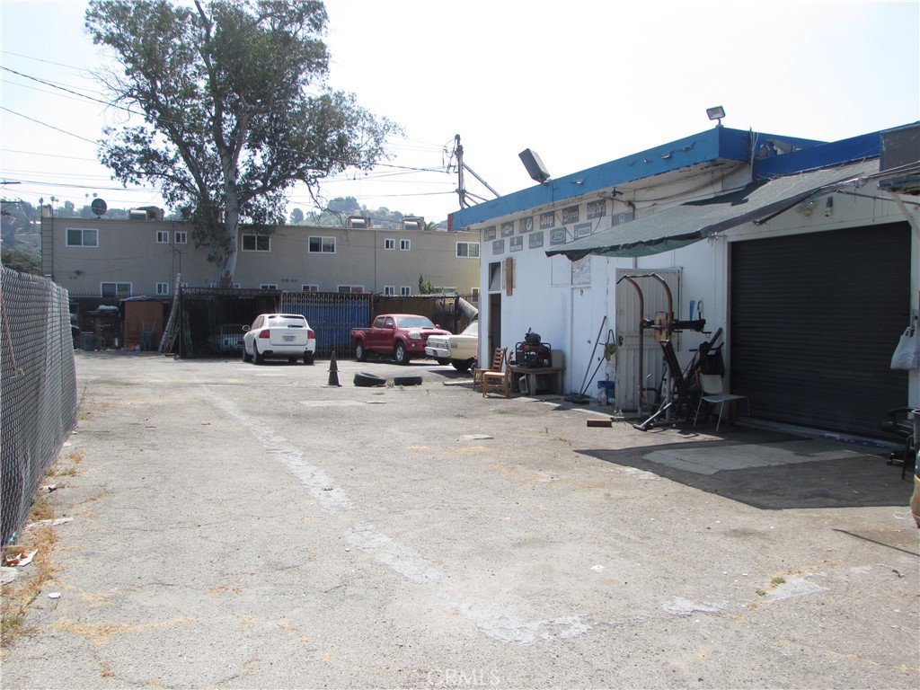 3900 N Figueroa Property Photo 38
