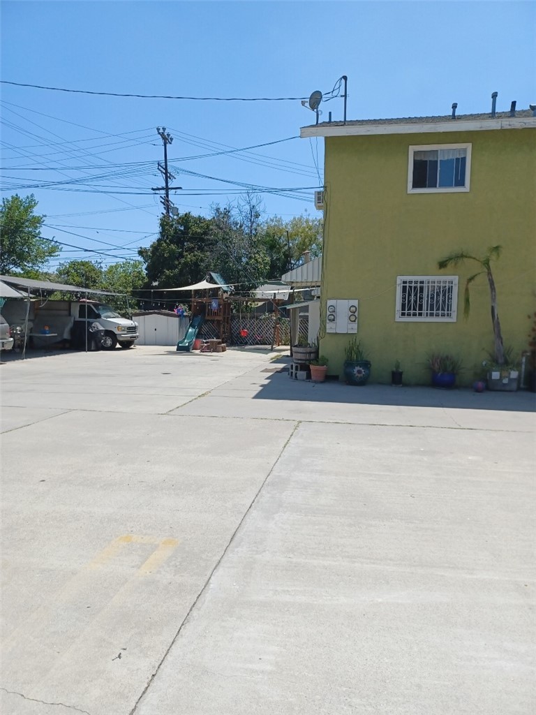 3408 N Figueroa Street Property Photo 4