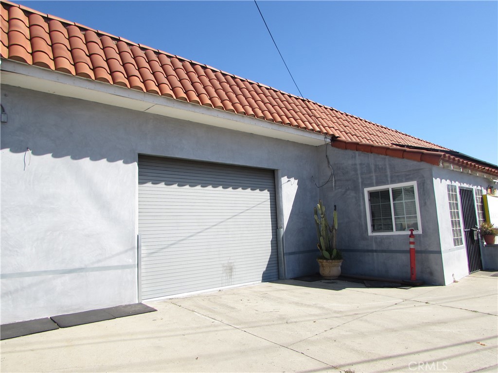 1540 W Olympic Property Photo 4