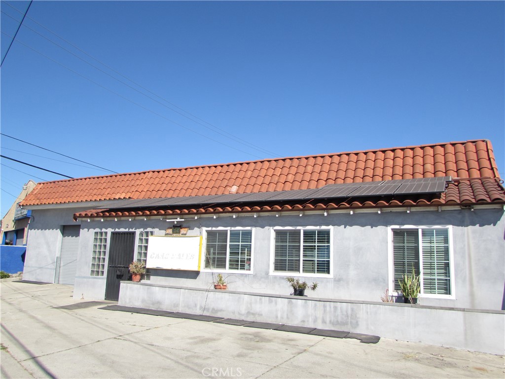 1540 W Olympic Property Photo 12
