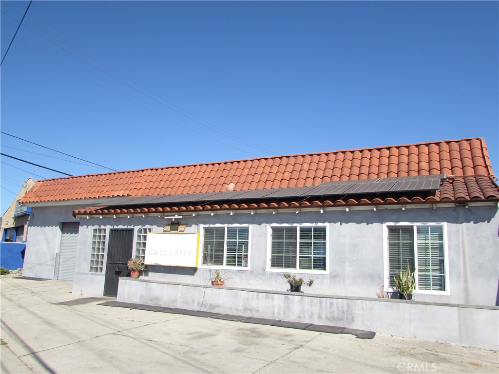 1540 W Olympic Property Photo 12