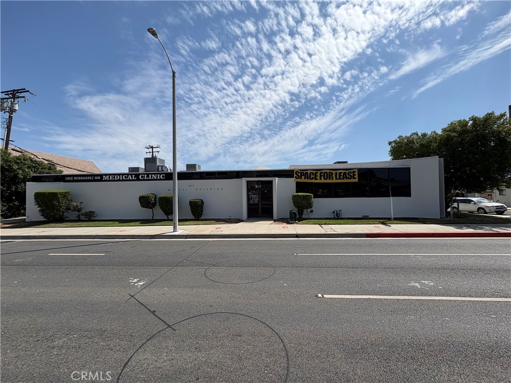 1817 W Beverly A Property Photo 3