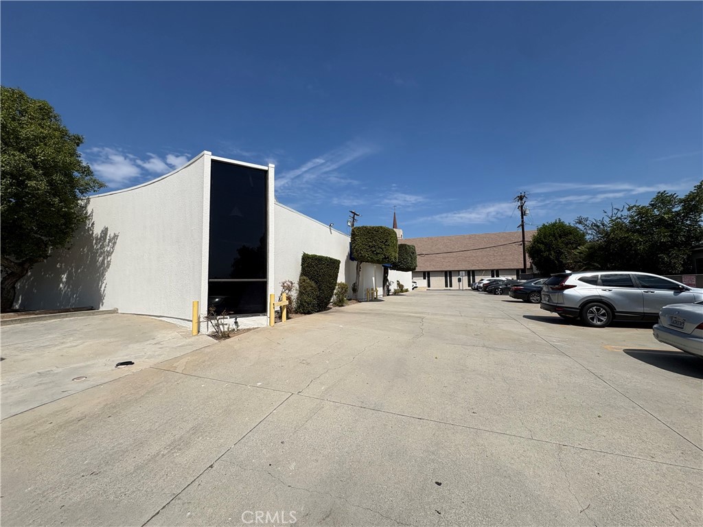 1817 W Beverly A Property Photo 17