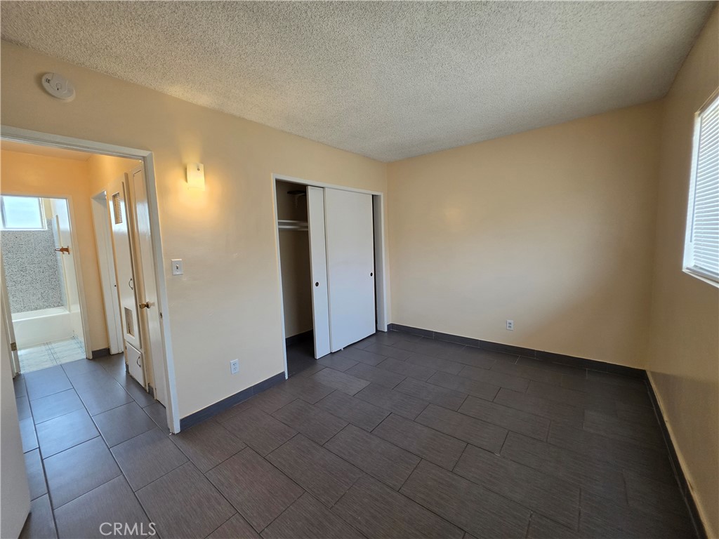 834 S Greenwood Avenue Property Photo 5