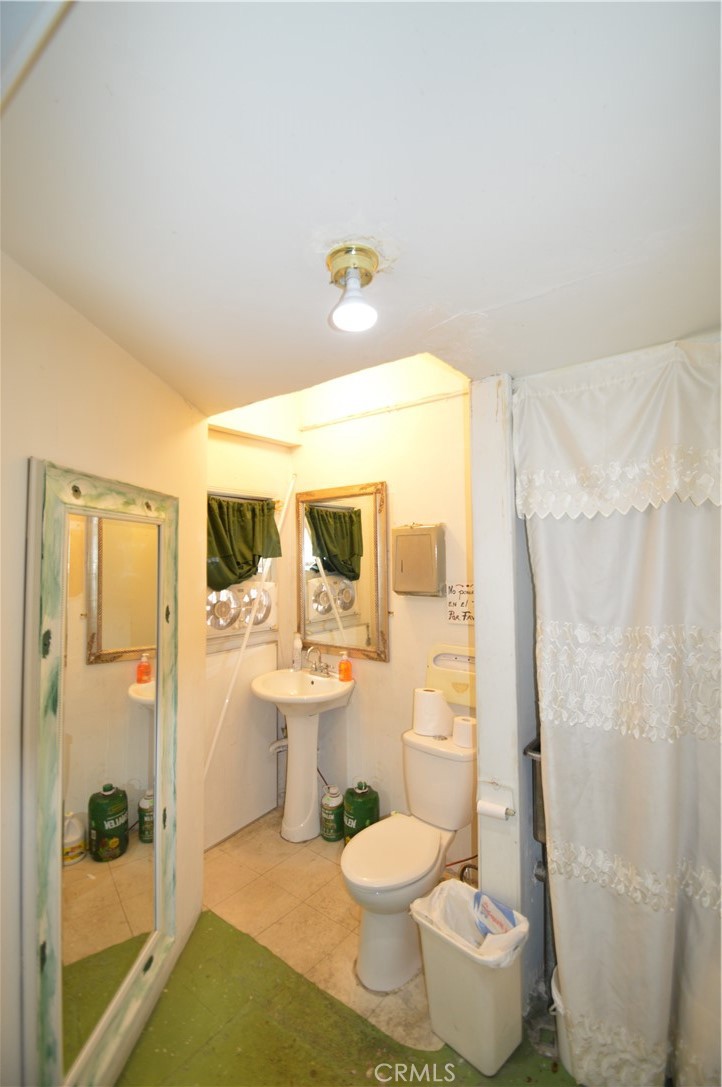 6154 Whittier Boulevard Property Photo 4