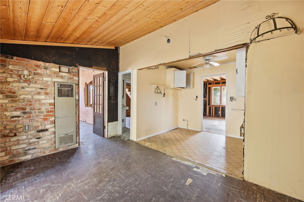 10064 Sunland Boulevard Property Photo 30