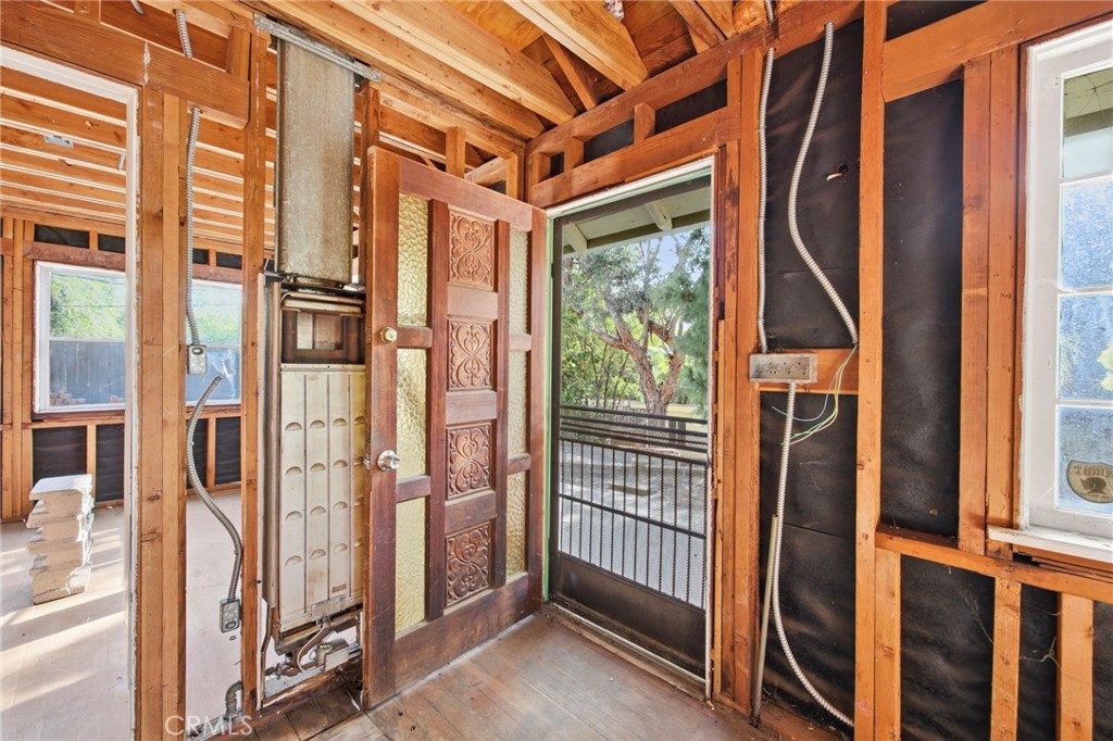 10064 Sunland Boulevard Property Photo 39