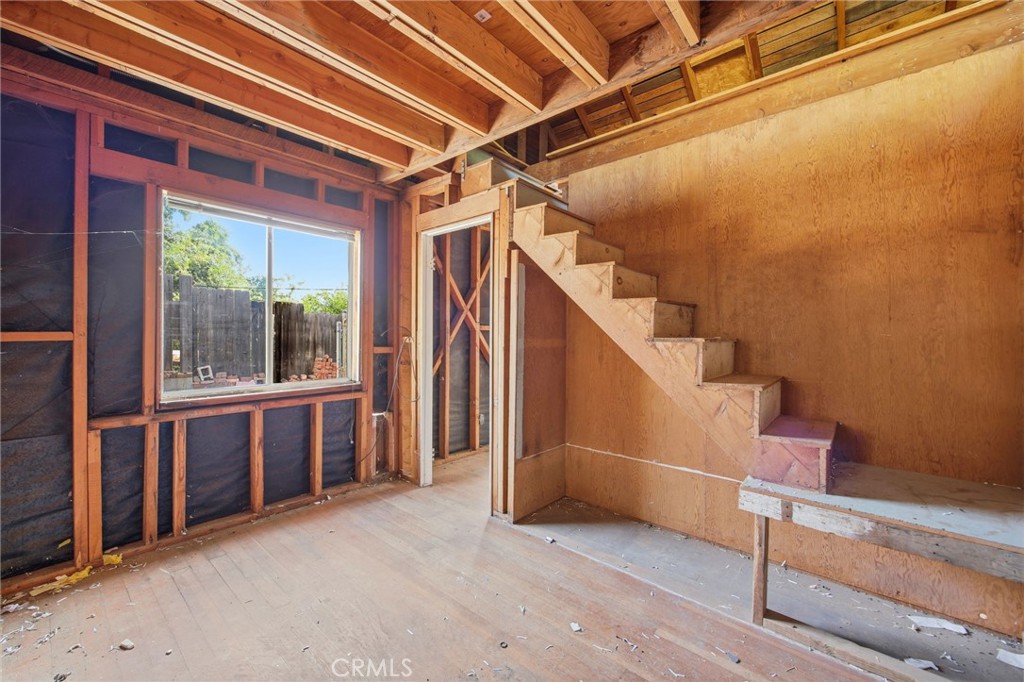 10064 Sunland Boulevard Property Photo 45