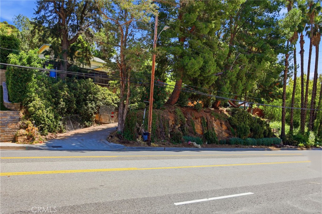 10064 Sunland Boulevard Property Photo 50
