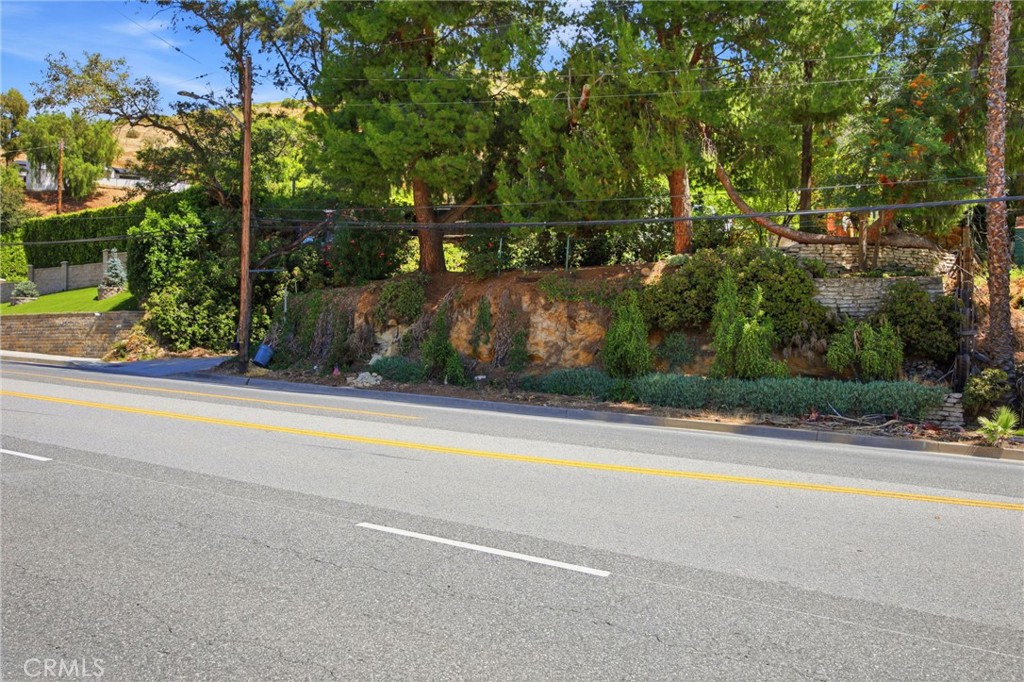 10064 Sunland Boulevard Property Photo 53