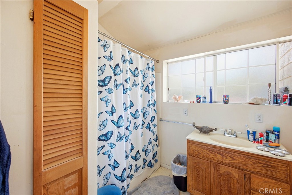 10064 Sunland Boulevard Property Photo 58
