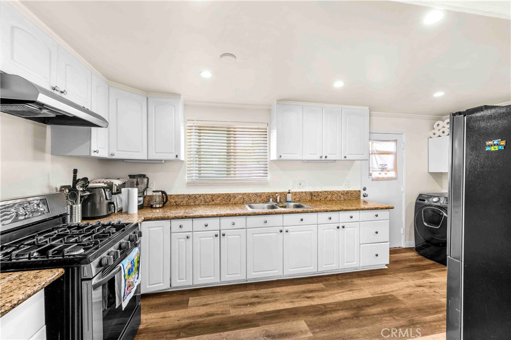 4834 Edison Property Photo 16