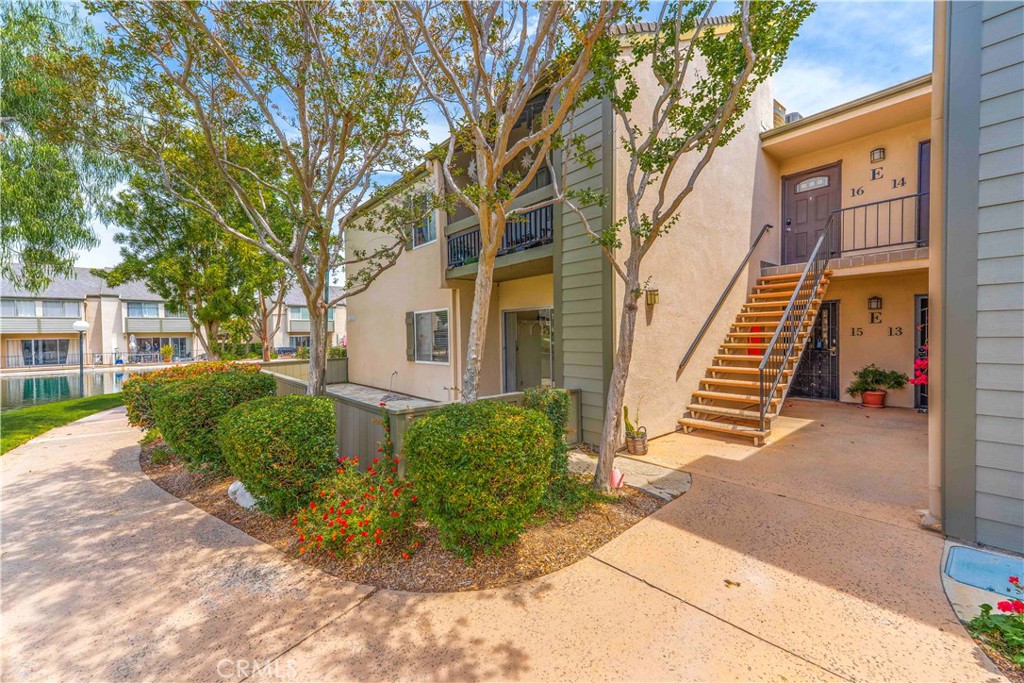 25735 Hogan Drive E15 Property Photo 1