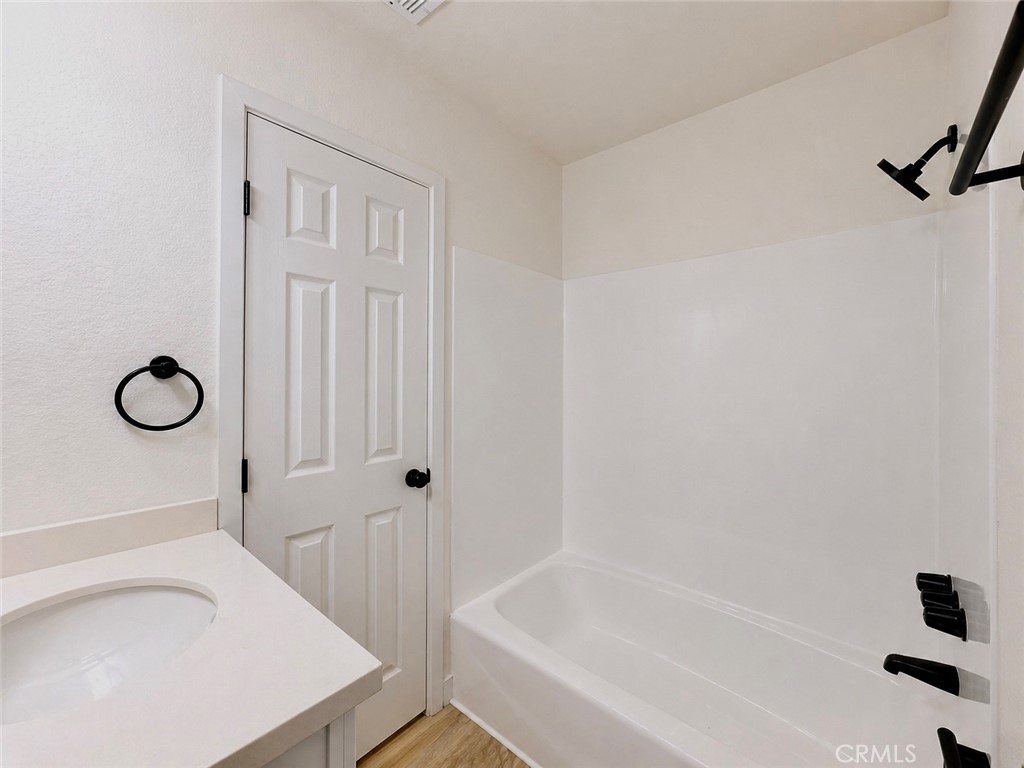 43815 Gillan Property Photo 18