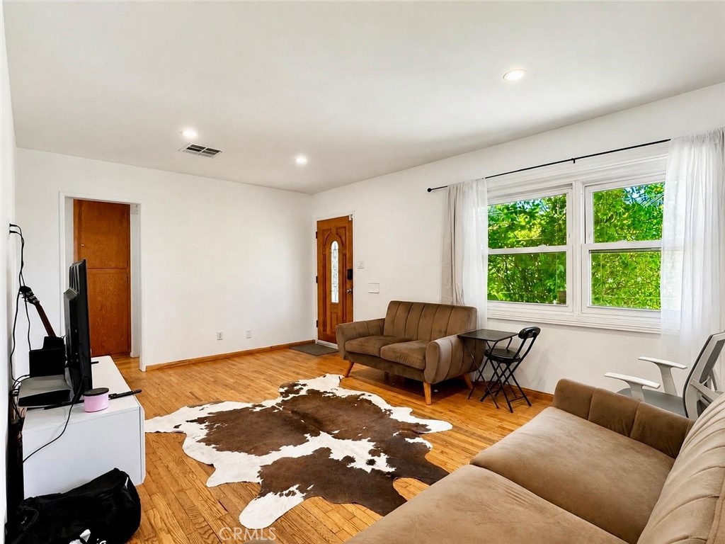 9311 Claymore Street Property Photo 2