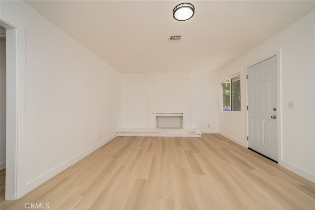 13336 Mohawk Road Property Photo 4