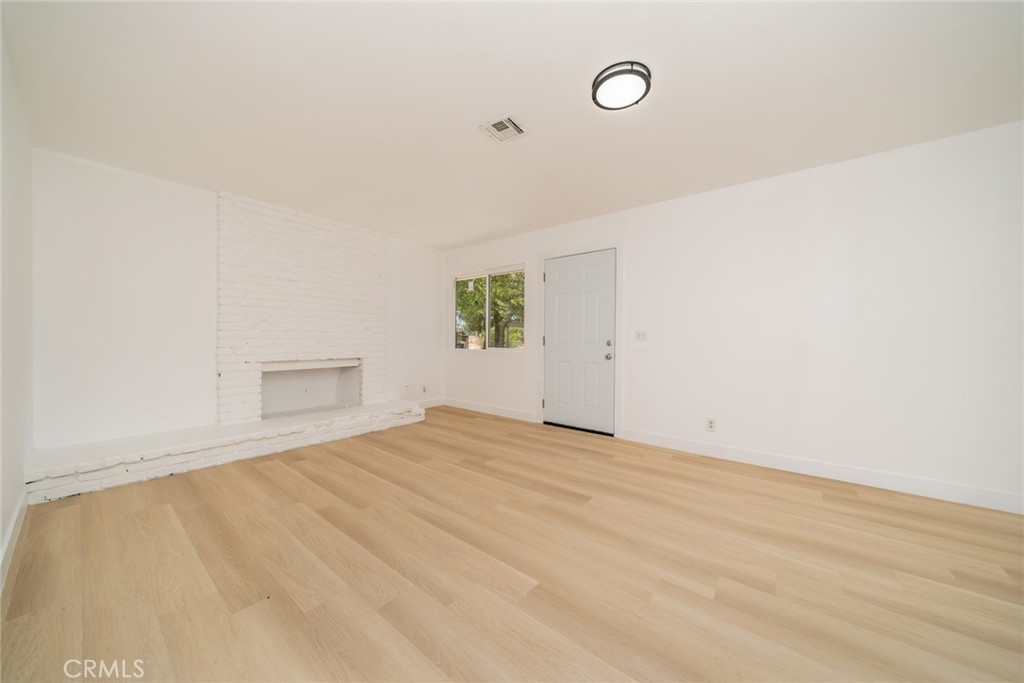 13336 Mohawk Road Property Photo 6