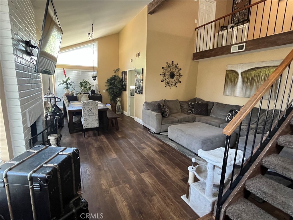 1327 Zeus Property Photo 2