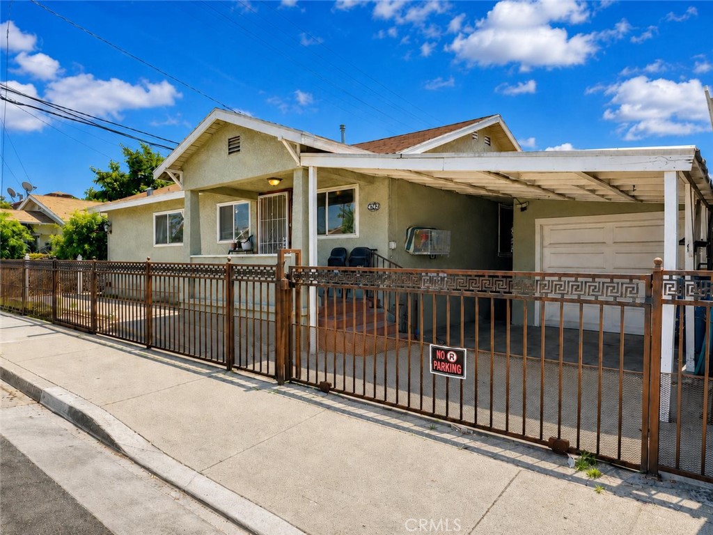 4742 Eagle Property Photo 2
