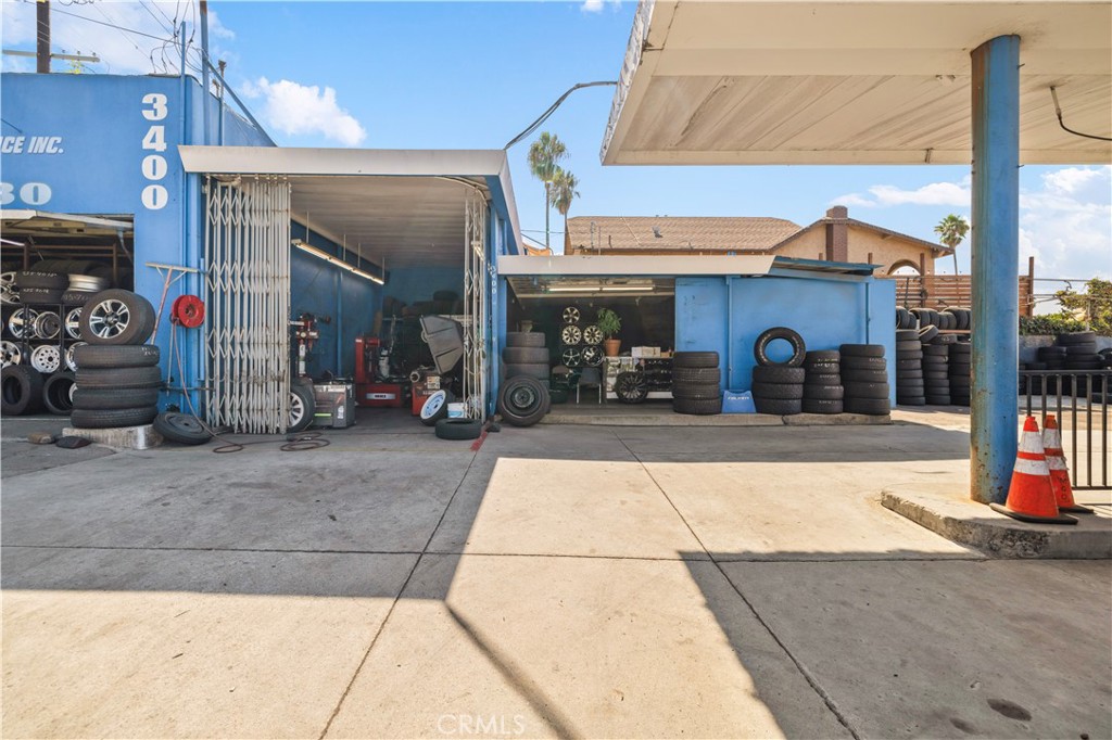 3400 E 4th Property Photo 4