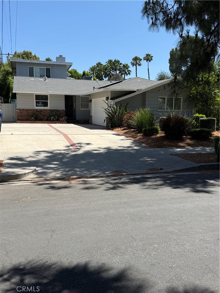 22814 Collins Property Photo 1