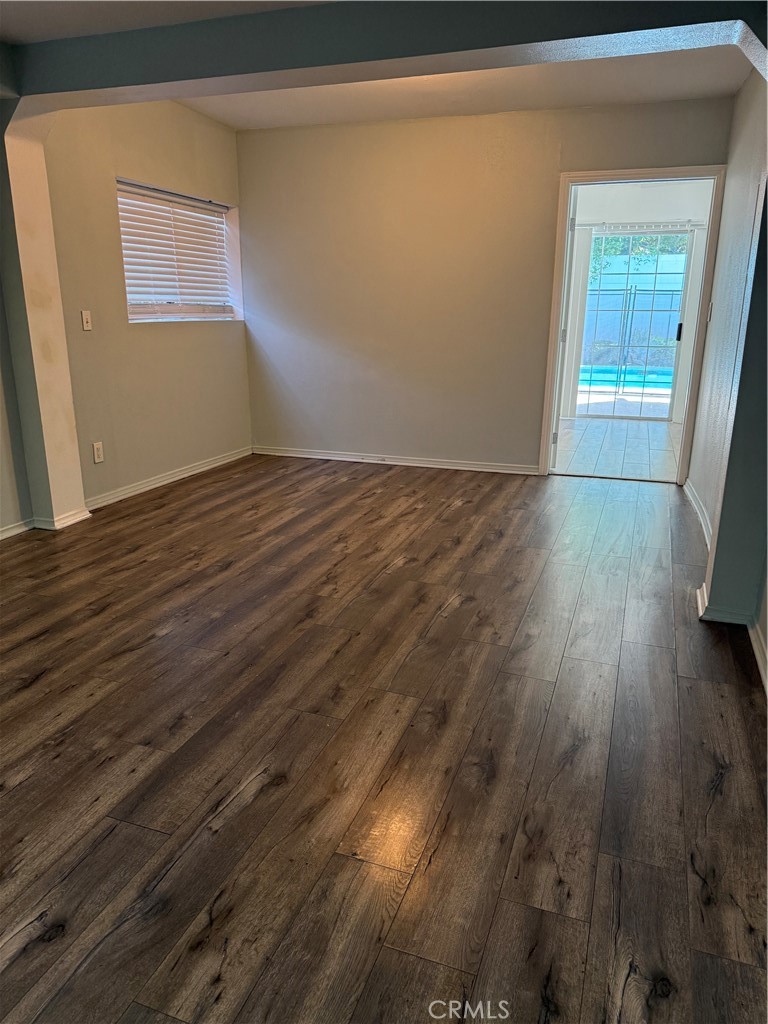 22814 Collins Property Photo 4
