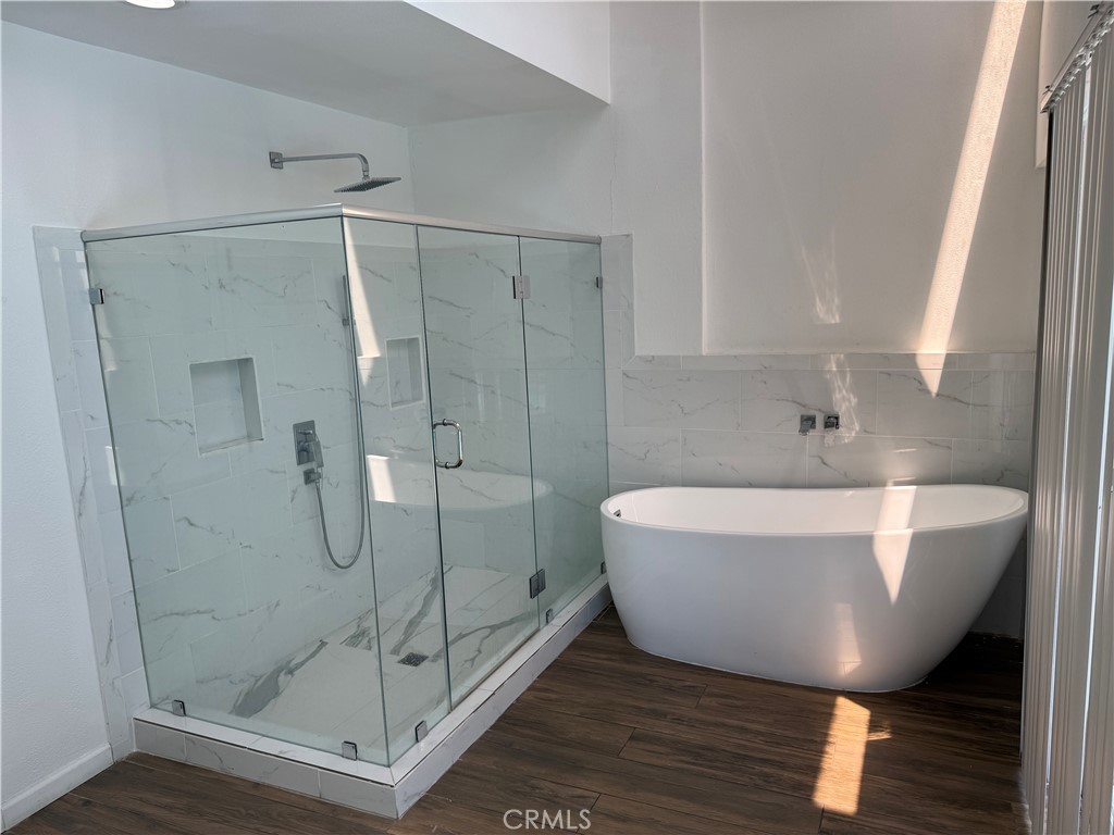22814 Collins Property Photo 5