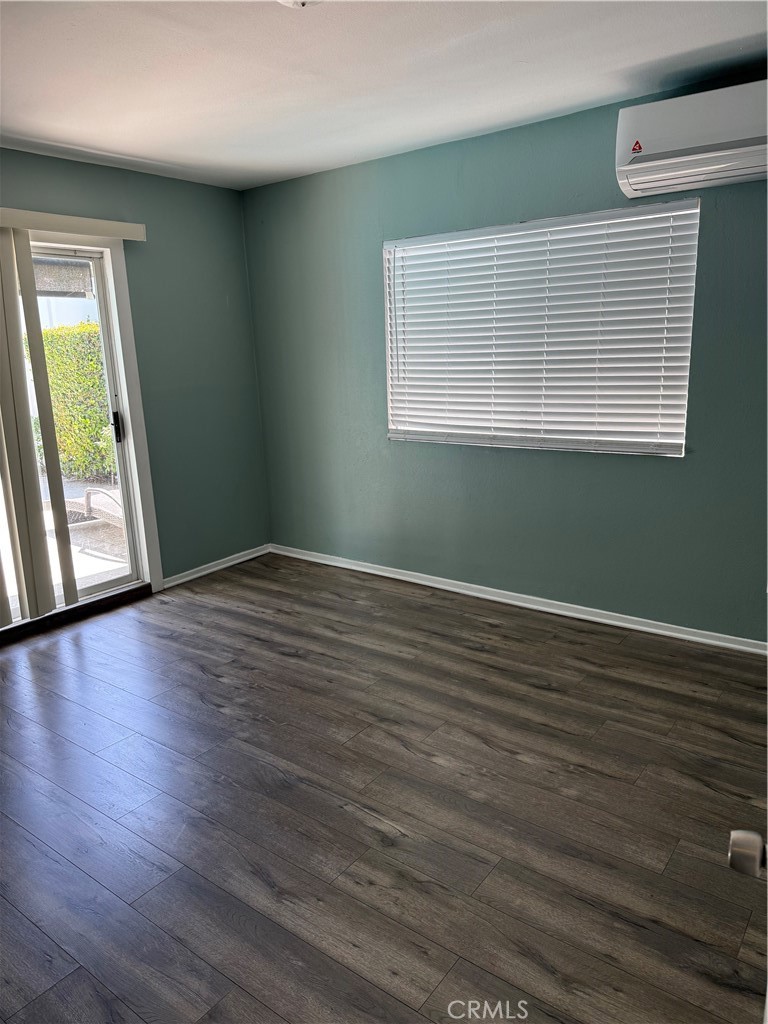 22814 Collins Property Photo 7