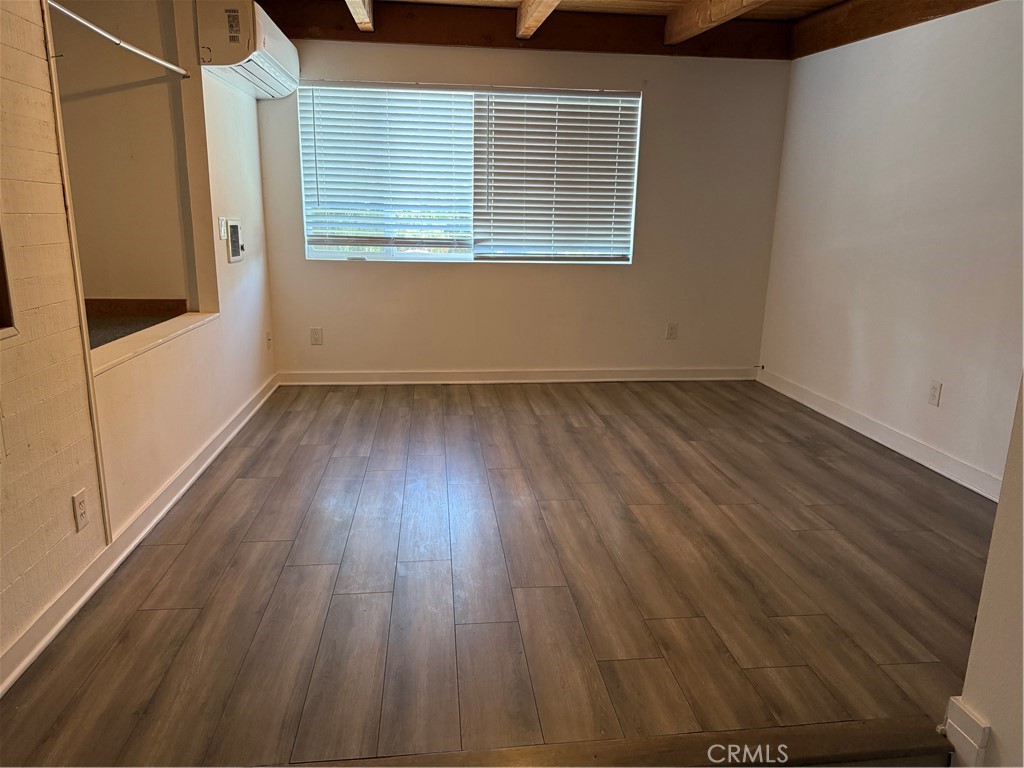 22814 Collins Property Photo 17