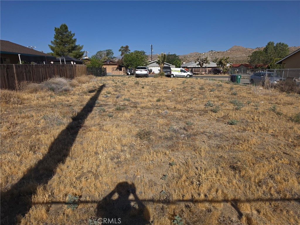 6427 Balboa Property Photo 1