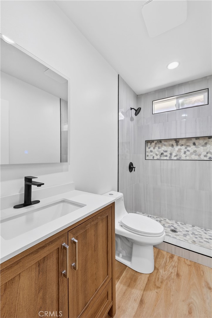 1031 N Fickett Property Photo 40