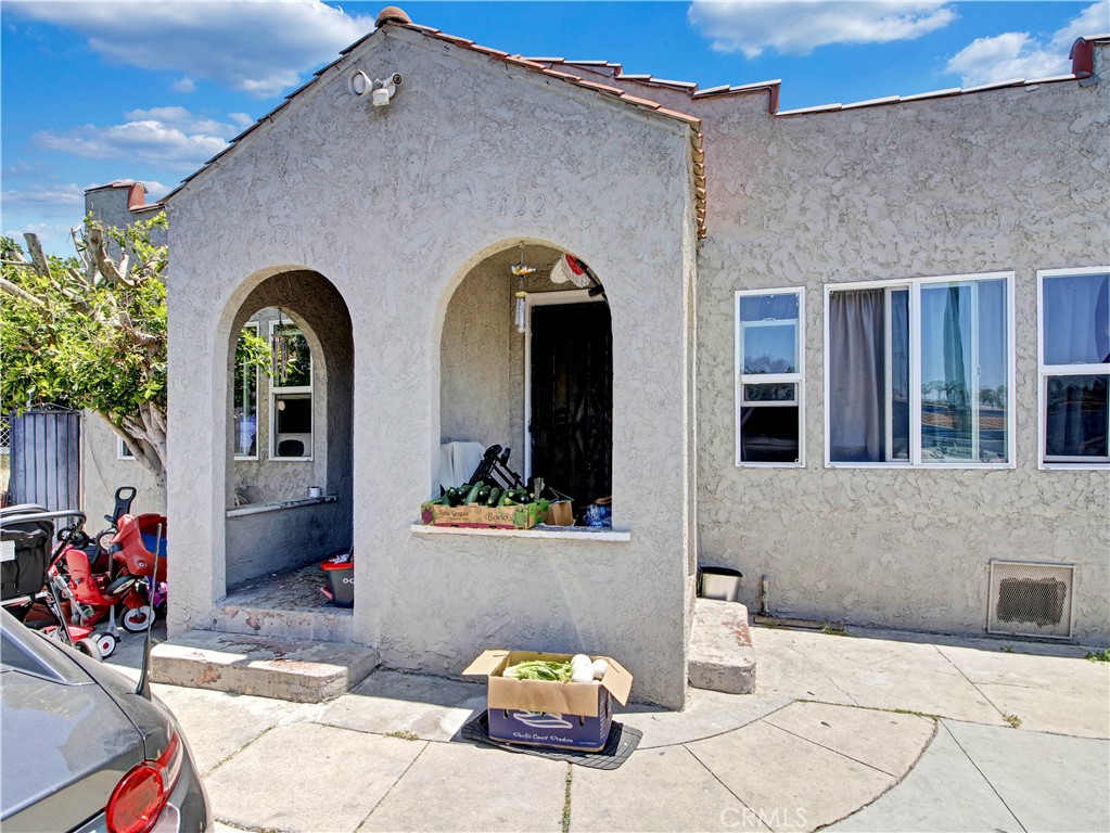 5420 Manhattan Place Property Photo 1