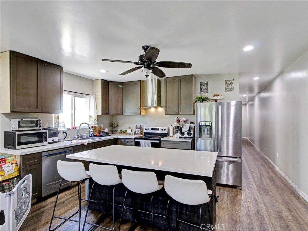 5420 Manhattan Place Property Photo 3