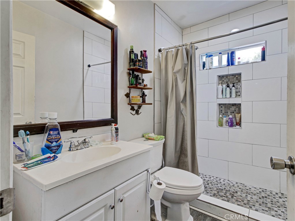 5420 Manhattan Place Property Photo 9