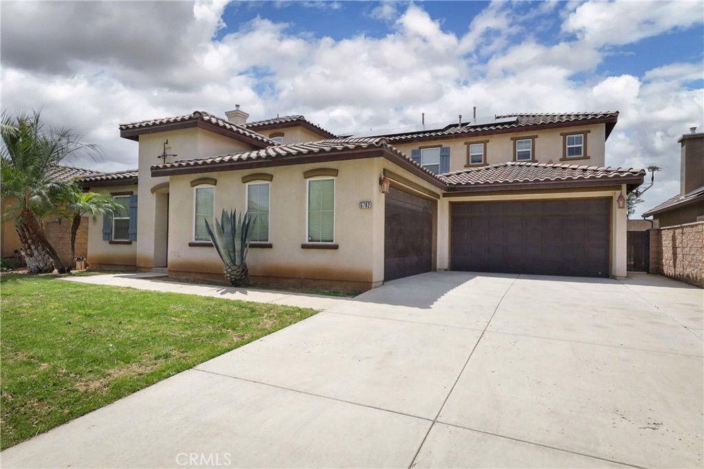 5702 Segovia Way Property Photo 3