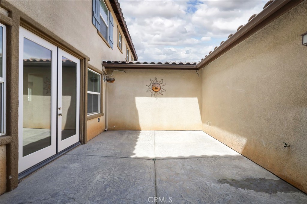 5702 Segovia Way Property Photo 10