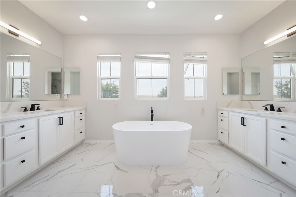 5702 Segovia Way Property Photo 19