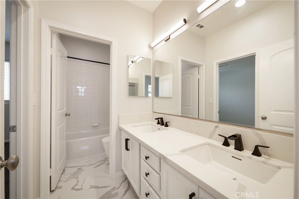 5702 Segovia Way Property Photo 24