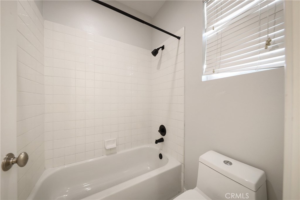 5702 Segovia Way Property Photo 25