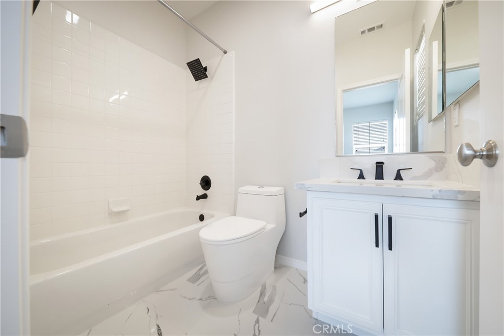 5702 Segovia Way Property Photo 27