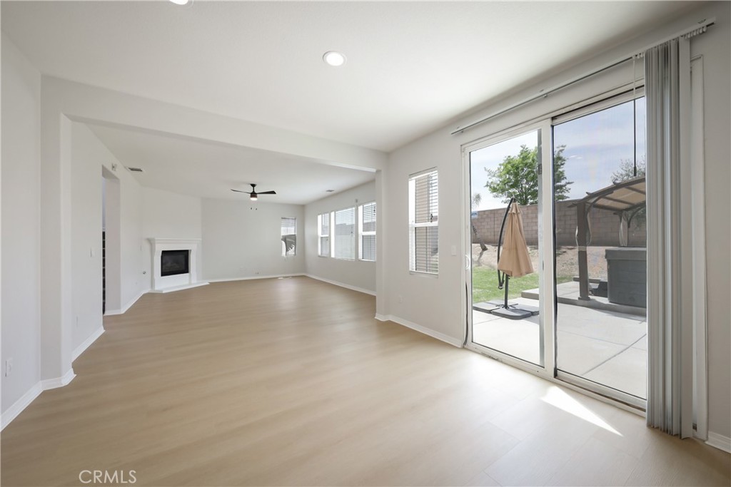 5702 Segovia Way Property Photo 38