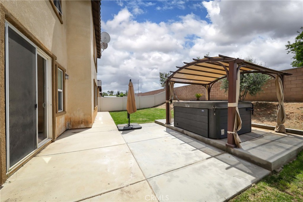 5702 Segovia Way Property Photo 39