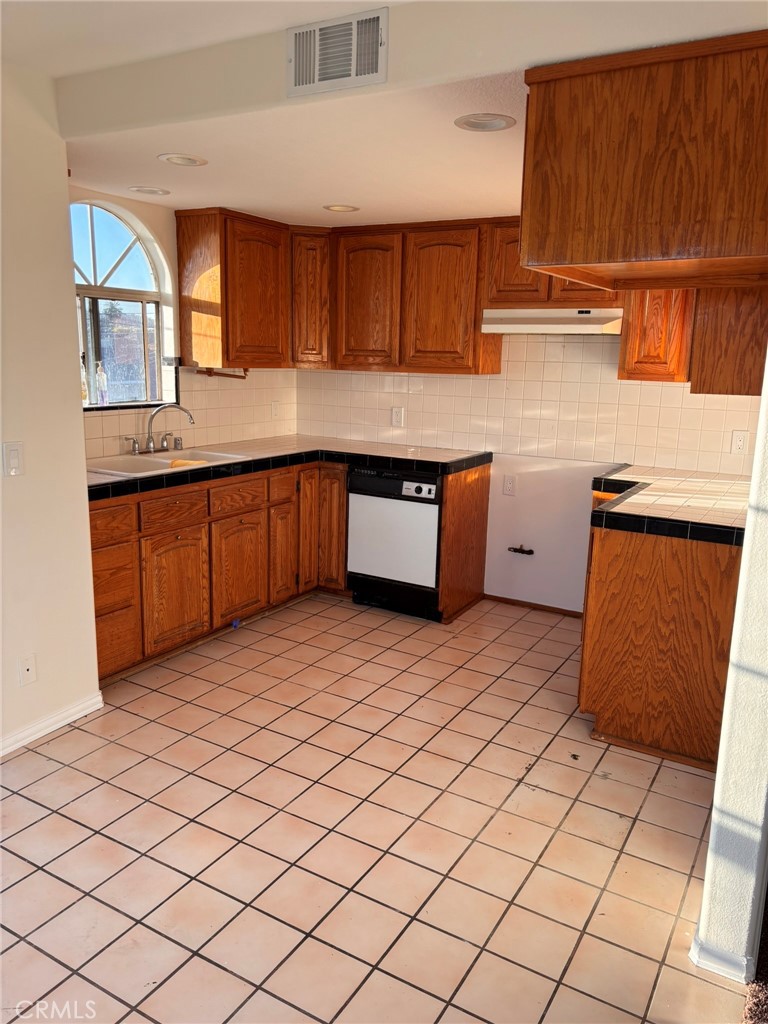 1606 S Palos Verdes Property Photo 14