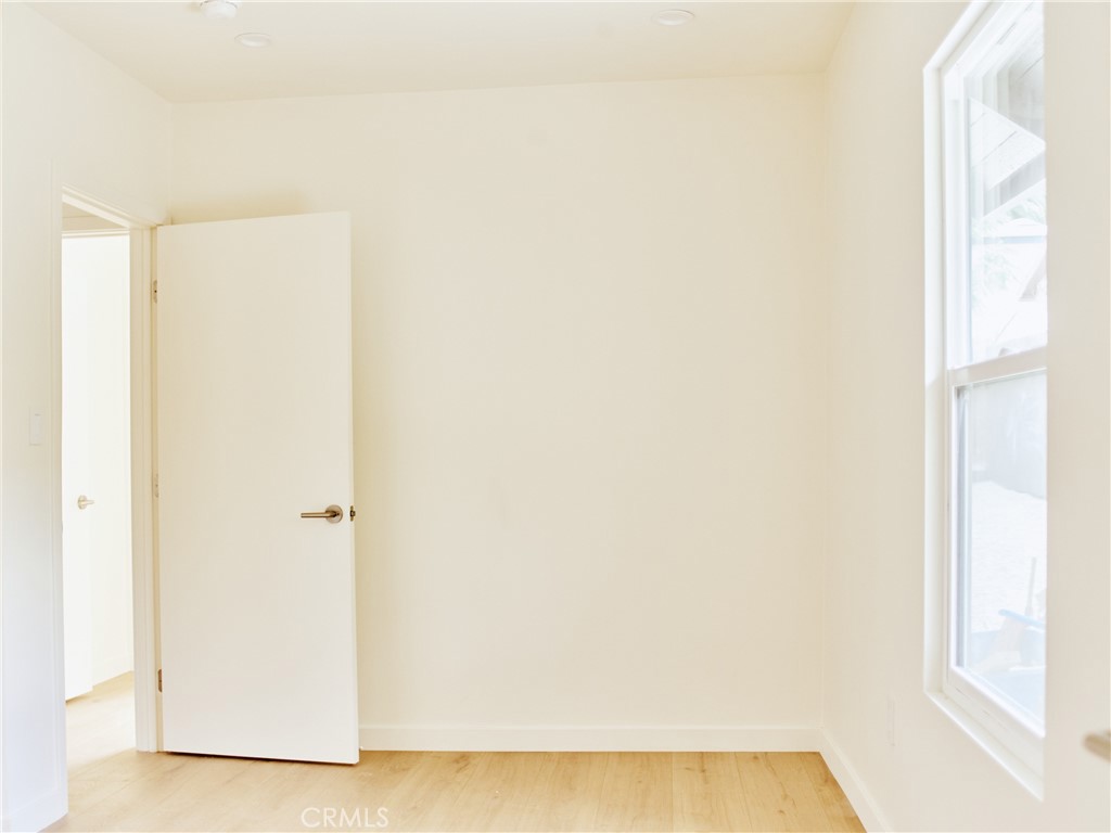 3743 Locke Avenue Property Photo 13