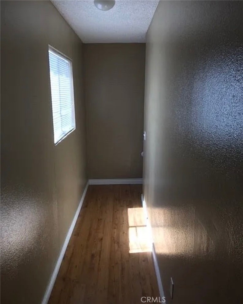 216 E Fir Property Photo 5