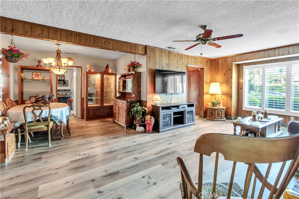 9300 Cayuga Avenue Property Photo 9