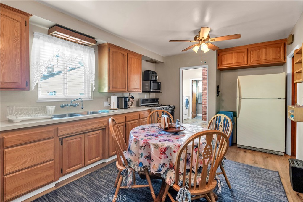 9300 Cayuga Avenue Property Photo 10