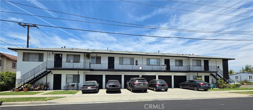 901 Carob Way C Property Photo 1